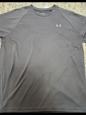 Under Armour Men's Short Sleeve Performance Tee - Charcoal